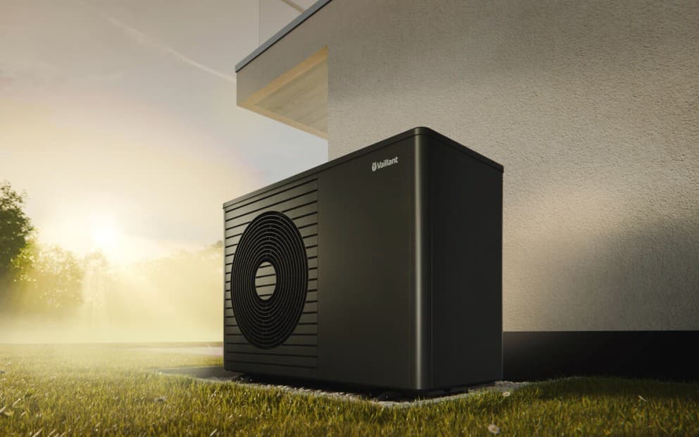 Pompa di calore aroTHERM plus